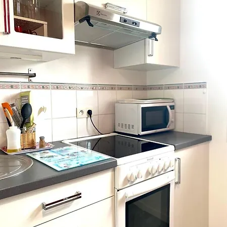 Le Dolto Bright For 4 People アパート *